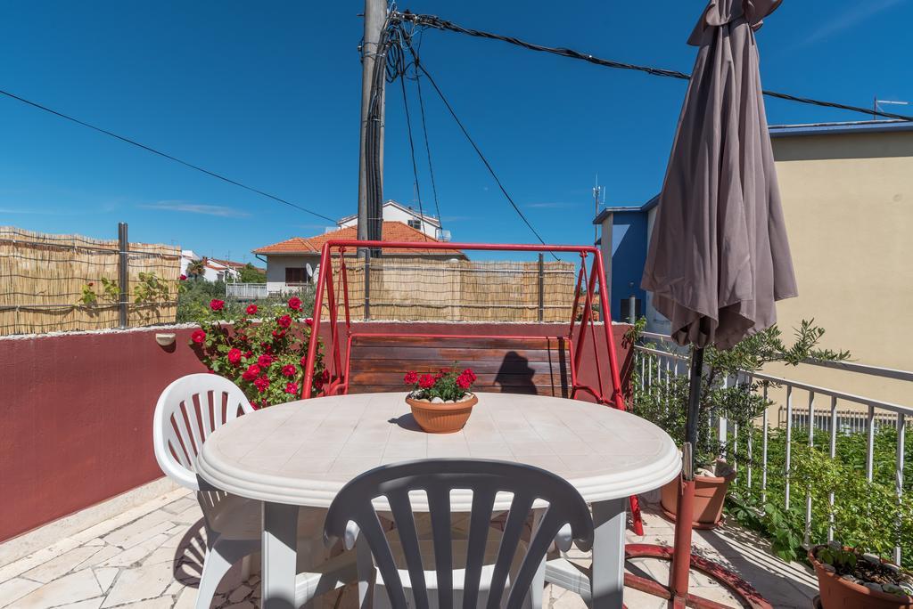 Apartments Mare Trogir Exterior photo