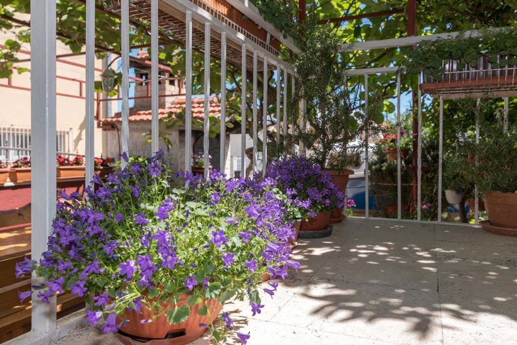 Apartments Mare Trogir Exterior photo